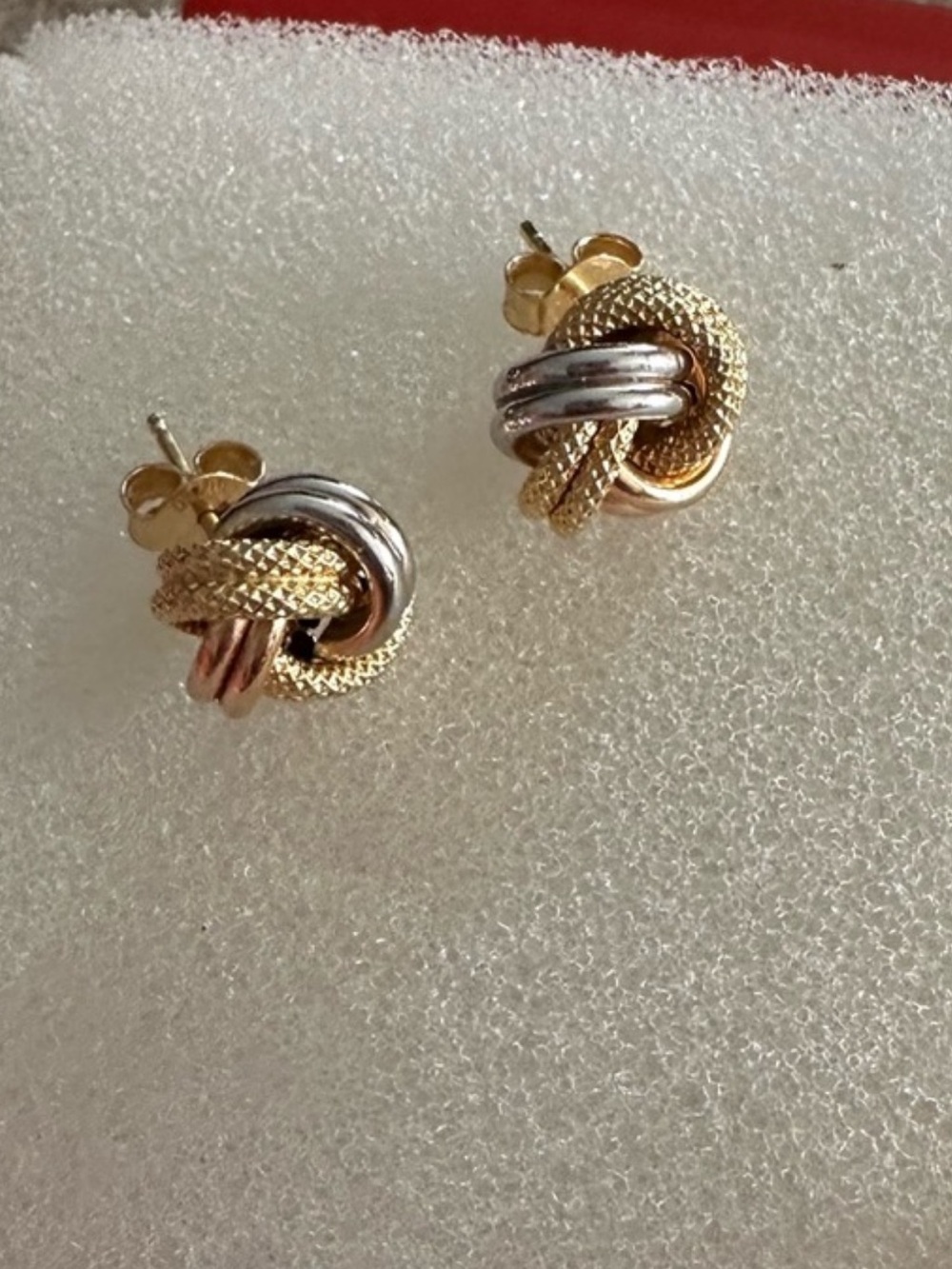 18k 750 Saudi tricolor earring set